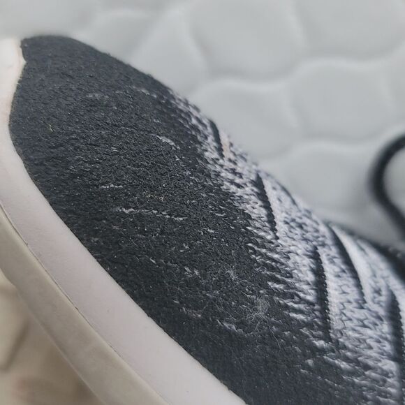 Nike Womens Roshe Two Hi Flyknit Boot Sneakers Shoes Size 9 Black white - Picture 7 of 14